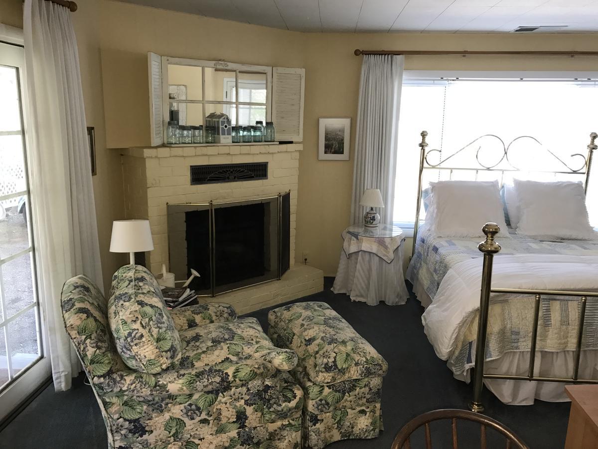 Trailside Inn Bed And Breakfast Calistoga Buitenkant foto